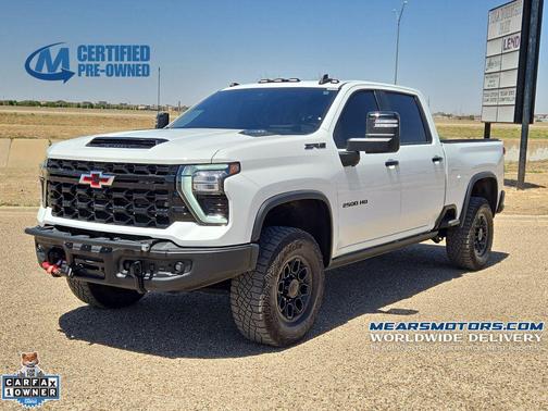 Summit White 2024 Chevrolet Silverado 2500 4WD Crew Cab Standard Bed ZR2