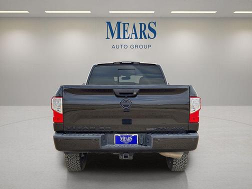 2019 Nissan Titan XD SV