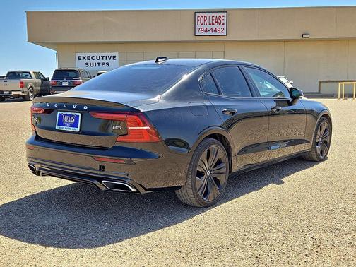 Black Stone 2022 Volvo S60 T5 Momentum