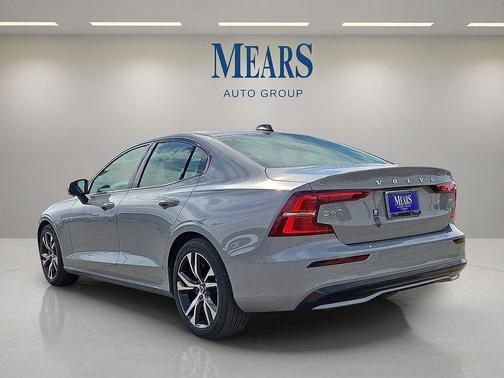 2025 Volvo S60 B5 Core