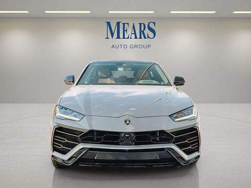2019 Lamborghini Urus