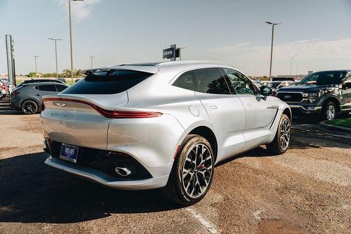 2024 Aston Martin DBX Base