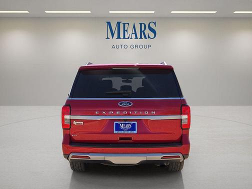 2022 Ford Expedition XLT