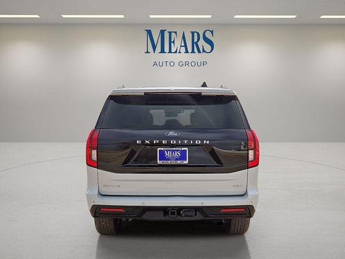 2025 Ford Expedition Max Active 4x2