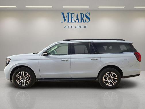 2025 Ford Expedition Max Active 4x2