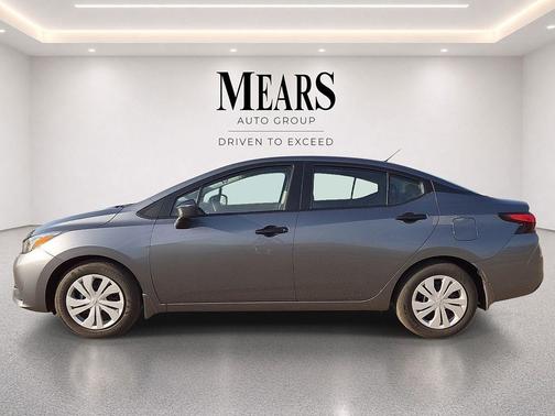 Gun Metallic 2025 Nissan Versa 1.6 S