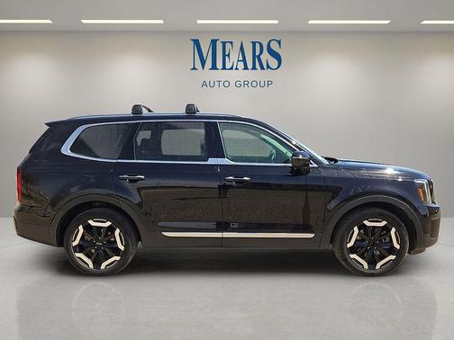 Ebony Black 2025 Kia Telluride S