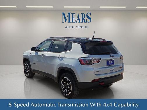 2024 Jeep Compass Trailhawk
