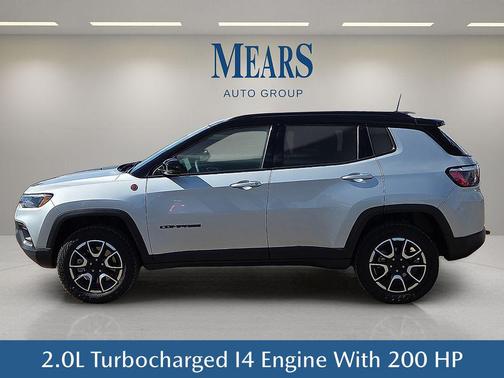 2024 Jeep Compass Trailhawk