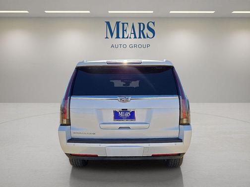 2018 Cadillac Escalade ESV Platinum