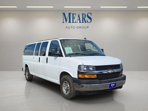 2019 Chevrolet Express 3500 LT