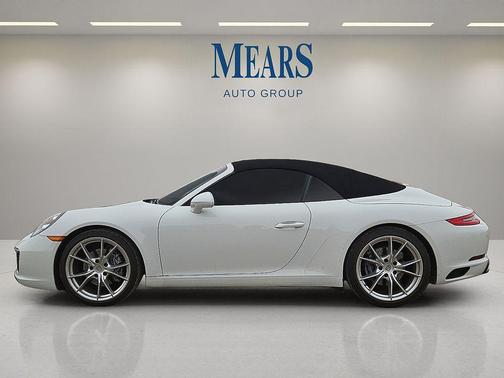 2019 Porsche 911 Carrera