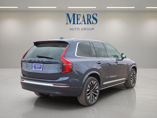 2026 Volvo XC90 B6 Ultra 7-Seater