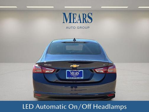 2022 Chevrolet Malibu FWD LT