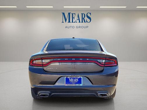 2016 Dodge Charger SE