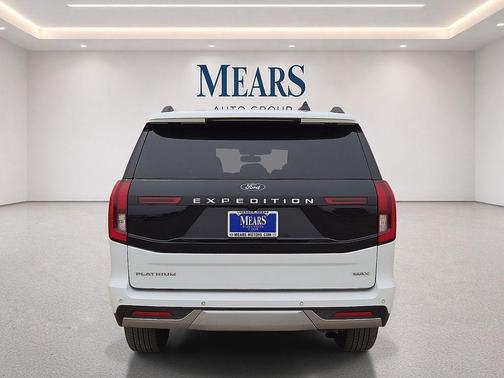 OXFORD WHITE 2025 Ford Expedition Max Platinum