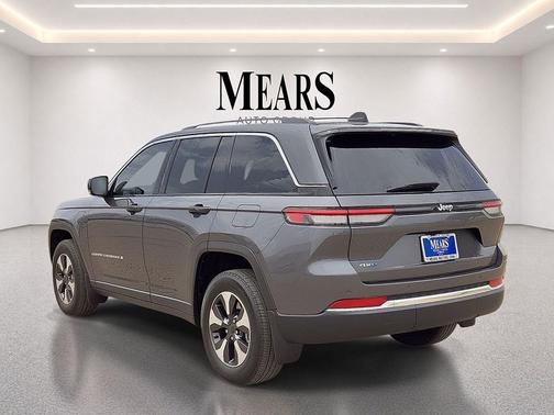 Baltic Gray Metallic Clearcoat 2022 Jeep Grand Cherokee 4xe Base