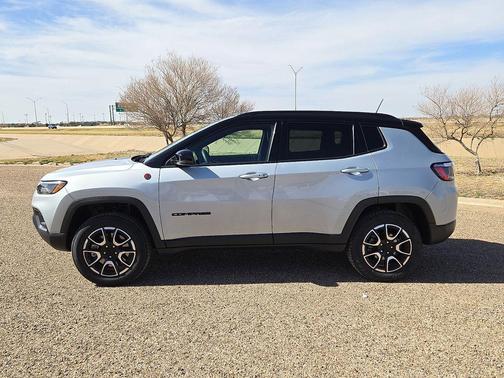 2024 Jeep Compass Trailhawk