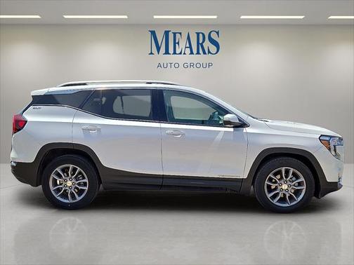 2022 GMC Terrain SLT