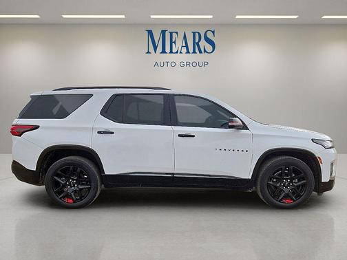 2022 Chevrolet Traverse Premier