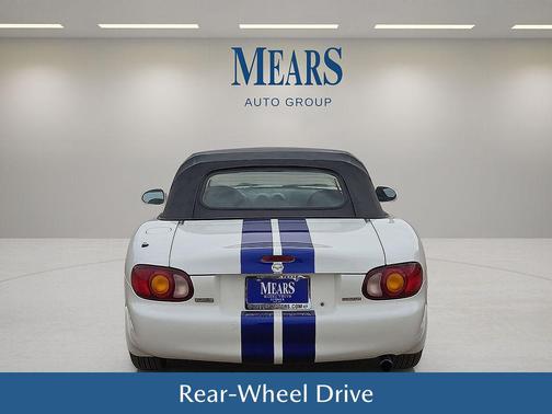 2000 Mazda MX-5 Miata 