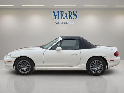 2000 Mazda MX-5 Miata 