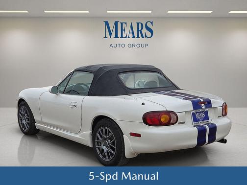 2000 Mazda MX-5 Miata 