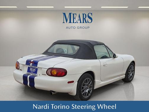 2000 Mazda MX-5 Miata 