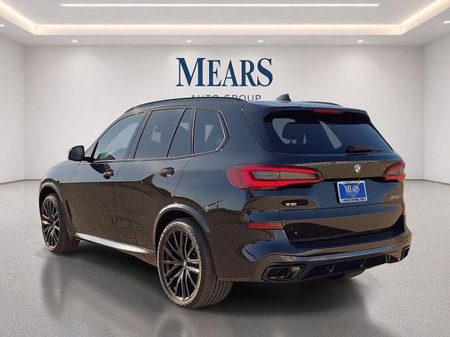 Black Sapphire Metallic 2023 BMW X5 M50i
