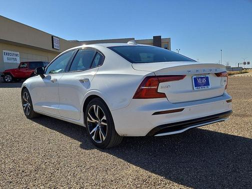 2025 Volvo S60 B5 Core