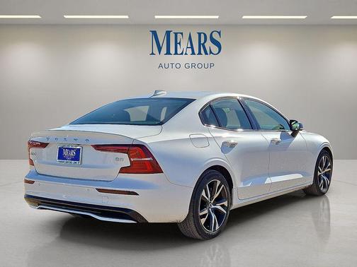 2025 Volvo S60 B5 Core