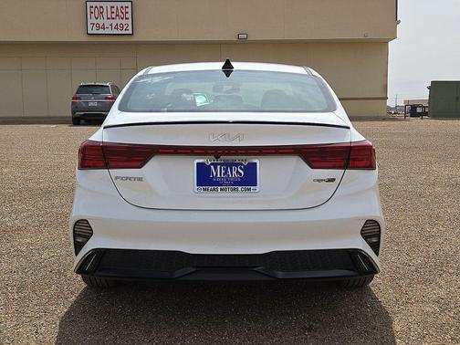 Snow White Pearl 2023 Kia Forte GT-Line