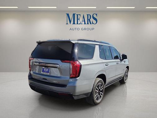 2023 GMC Yukon 4WD AT4