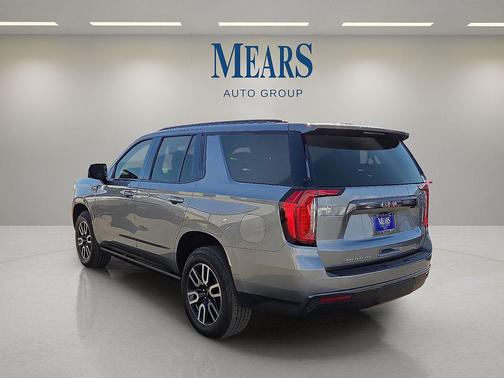 2023 GMC Yukon 4WD AT4