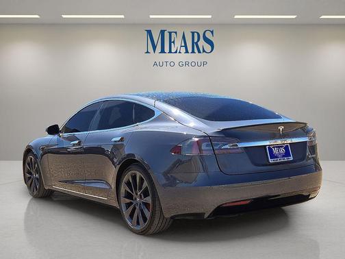 2020 Tesla Model S Performance