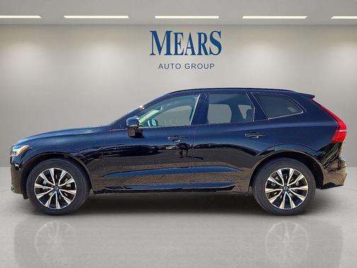 2025 Volvo XC60 B5 Plus