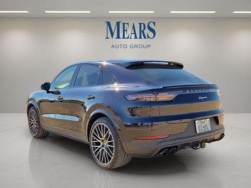 2022 Porsche Cayenne Cayenne