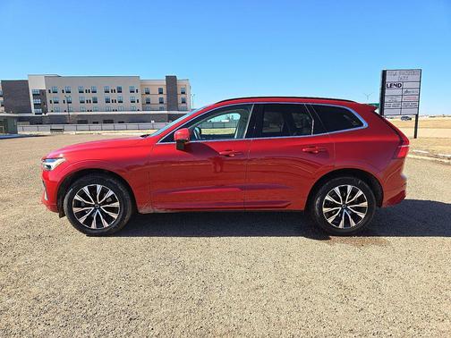 2023 Volvo XC60 B5 Core