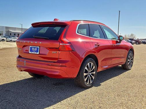 2023 Volvo XC60 B5 Core