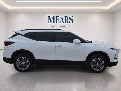 Summit White 2025 Chevrolet Blazer 2LT