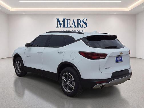 Summit White 2025 Chevrolet Blazer 2LT
