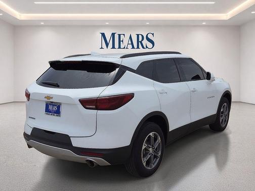 Summit White 2025 Chevrolet Blazer 2LT