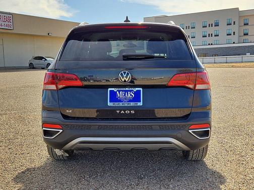2024 Volkswagen Taos 1.5T SE
