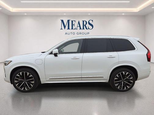Crystal White Pearl 2026 Volvo XC90 Plug-In Hybrid Ultra, T8 AWD, Electric/Gasoline, Bright, 7 Seats
