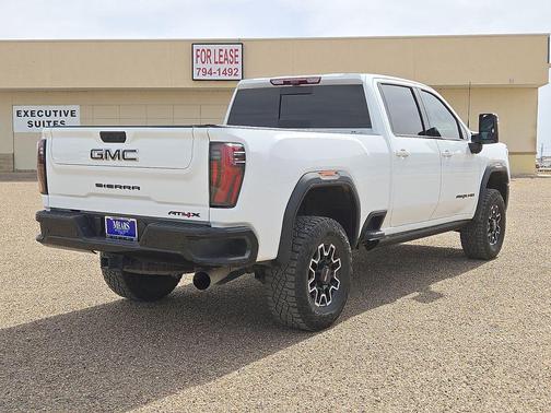 2024 GMC Sierra 2500 AT4X