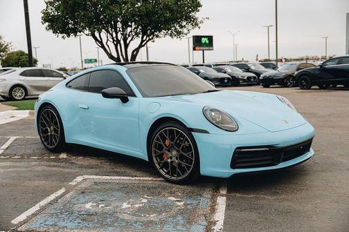 2021 Porsche 911 Carrera
