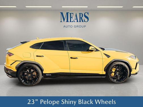 2024 Lamborghini Urus Performante