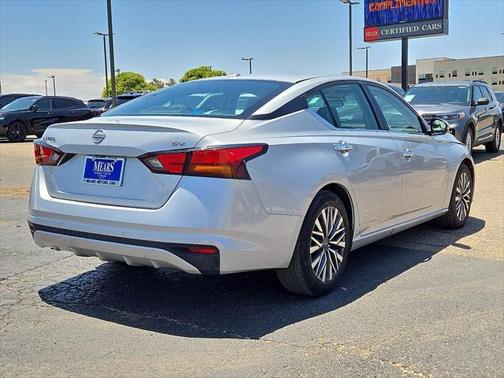 2023 Nissan Altima 2.5 SV