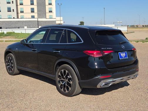 Black 2025 Mercedes-Benz GLC 350e Base