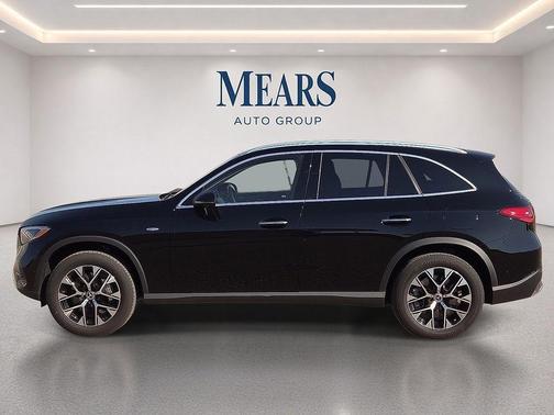 Black 2025 Mercedes-Benz GLC 350e Base